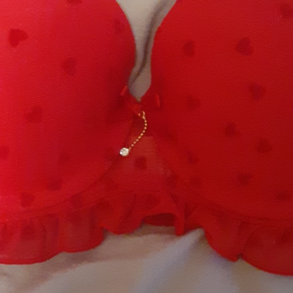 SUPER CUTE NEW RUFFLE BRA - Picture 3 of 3